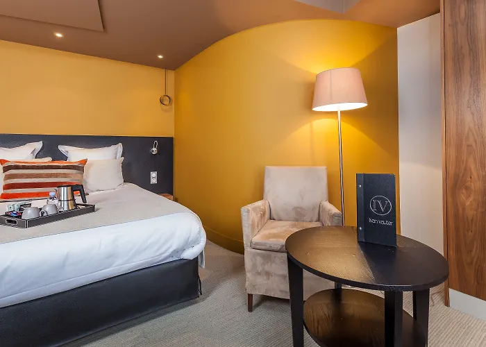 ホテル ホテル　レストラン　スパ　イヴァン　ヴォチエ‎