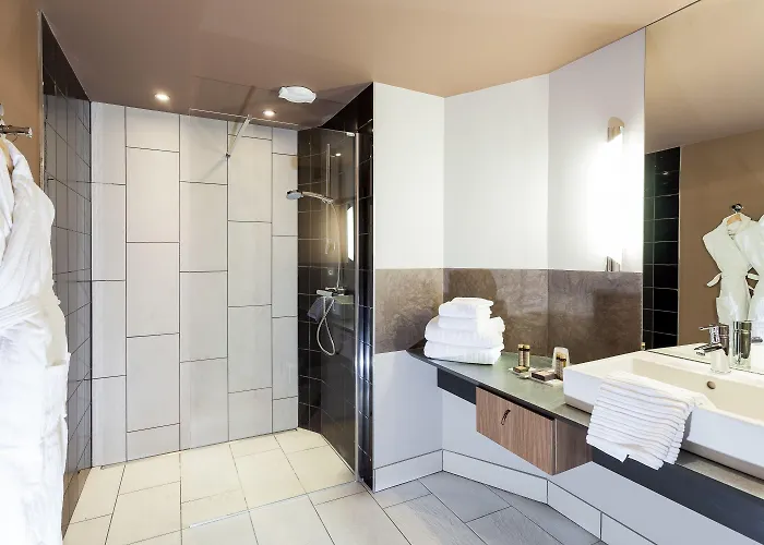 ホテル　レストラン　スパ　イヴァン　ヴォチエ‎