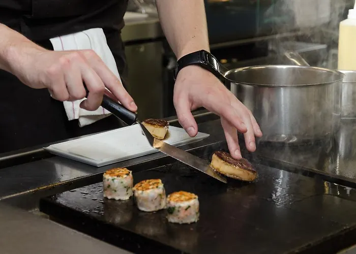 ホテル　レストラン　スパ　イヴァン　ヴォチエ‎ カーン