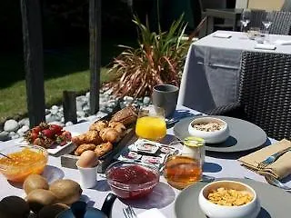 ホテル　レストラン　スパ　イヴァン　ヴォチエ‎ ホテル カーン